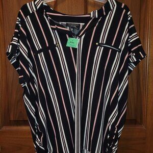 New with tags beautiful blouse